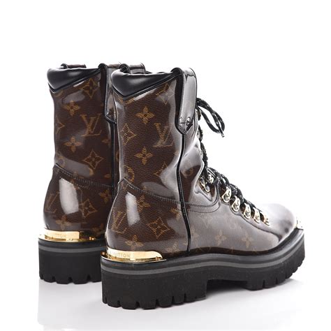 botas louis vuitton para hombre|louis vuitton ankle boot.